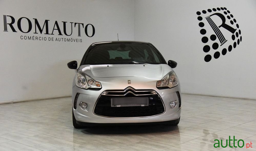 2012' Citroen DS3 1.6 E-Hdi So Chic photo #2