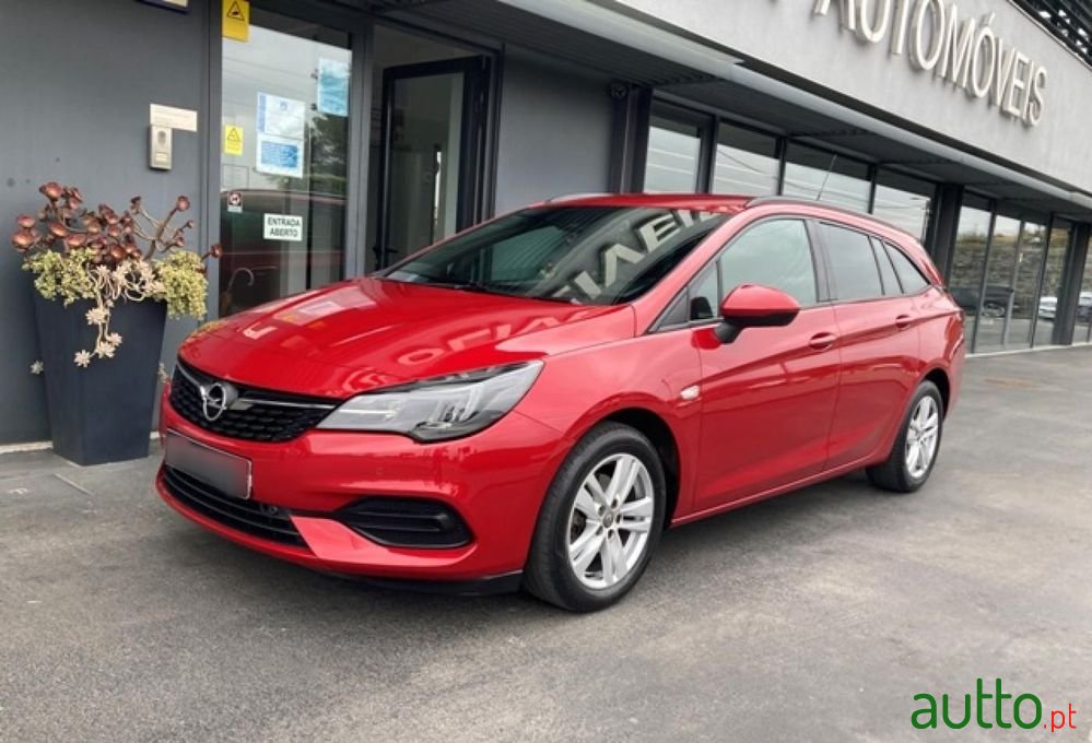 2020' Opel Astra Sports Tourer photo #5