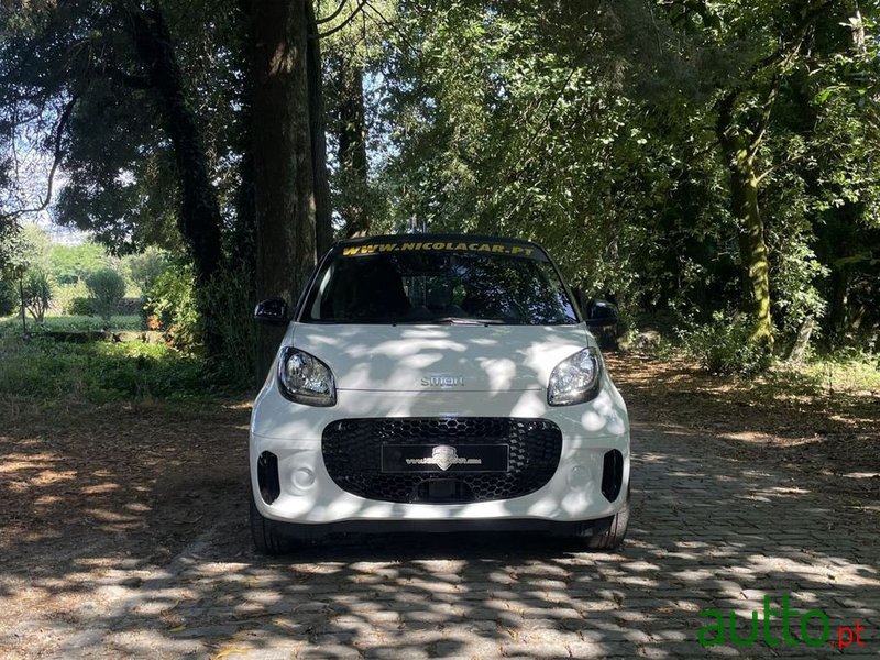 2021' Smart Fortwo Electric Drive Passion photo #2