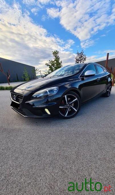 2014' Volvo V40 photo #4