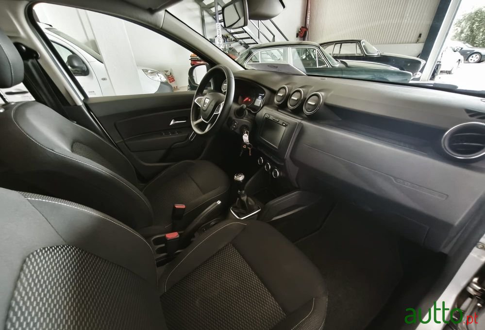 2019' Dacia Duster photo #5