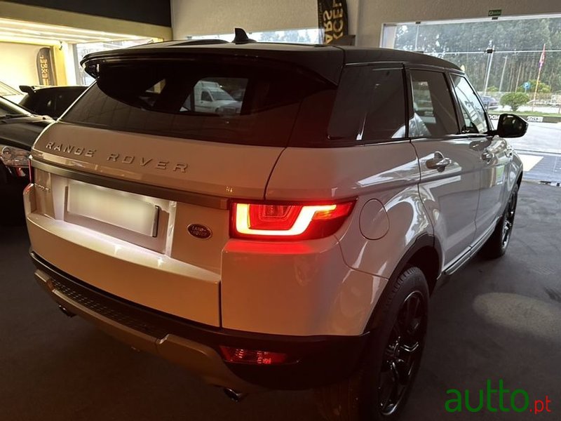 2016' Land Rover Range Rover Evoque photo #3