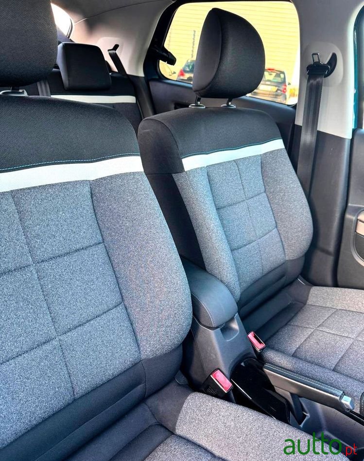 2019' Citroen C4 Cactus 1.5 Bluehdi Shine photo #5