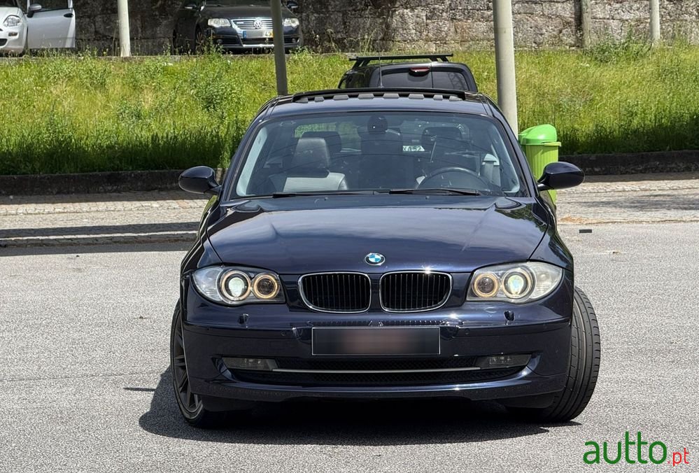2008' BMW Série 1 D Sport photo #3