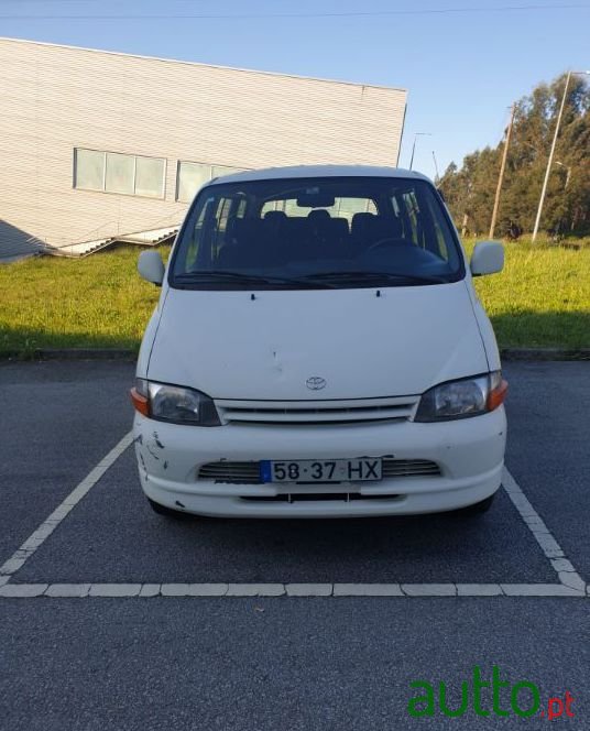 1997' Toyota Hiace photo #1