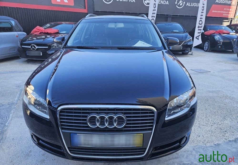 2005' Audi A4 Avant photo #2