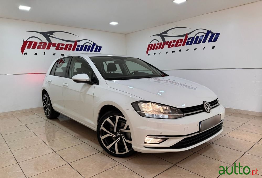 2019' Volkswagen Golf 1.6 Tdi Confortline photo #3