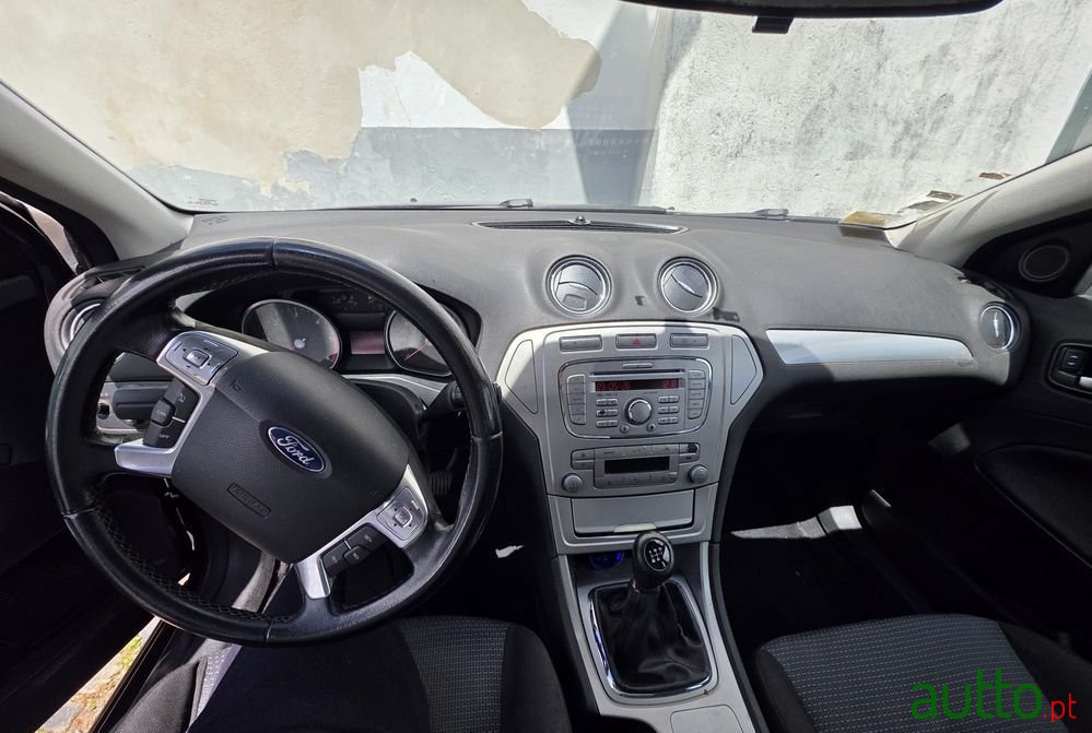 2008' Ford Mondeo Sw photo #4