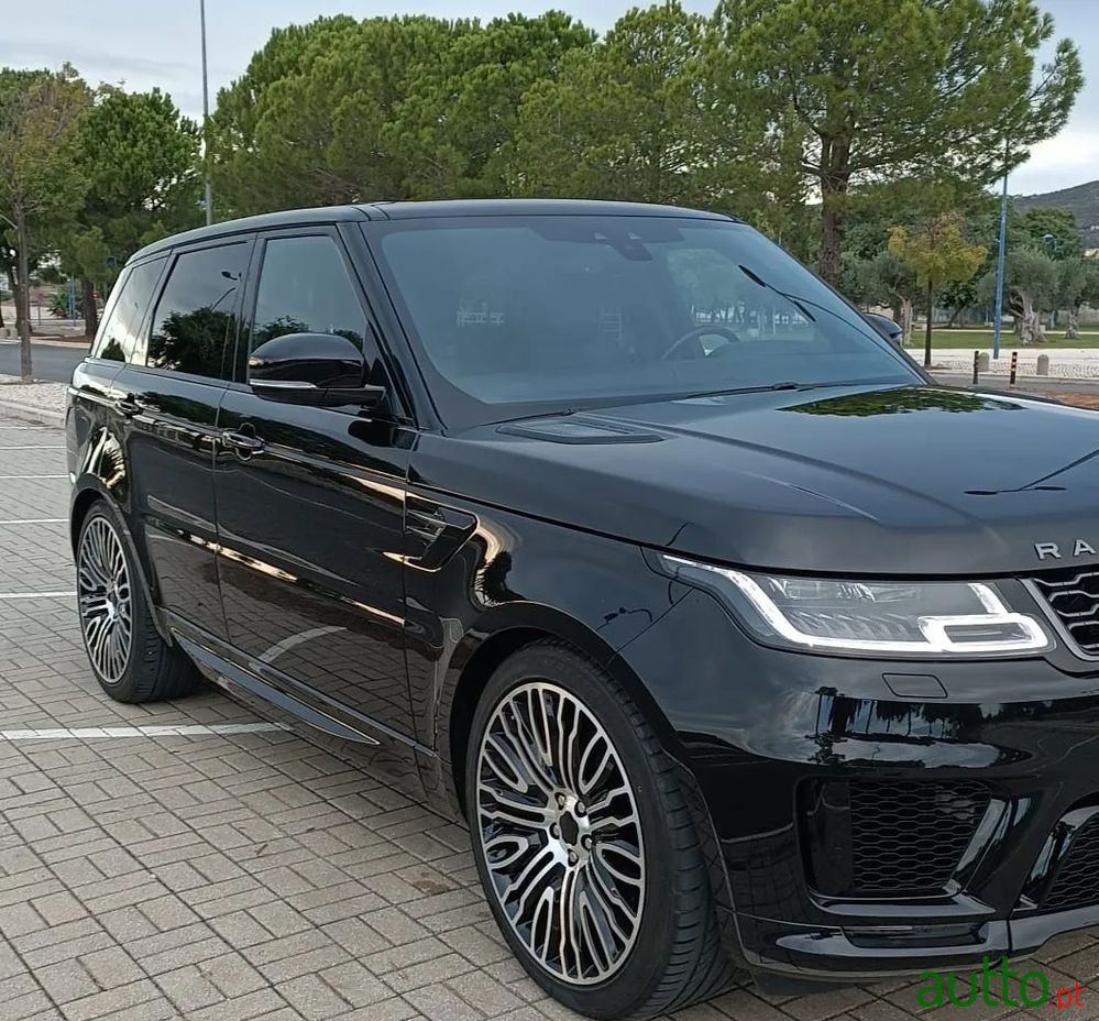 2022' Land Rover Range Rover Sport photo #2