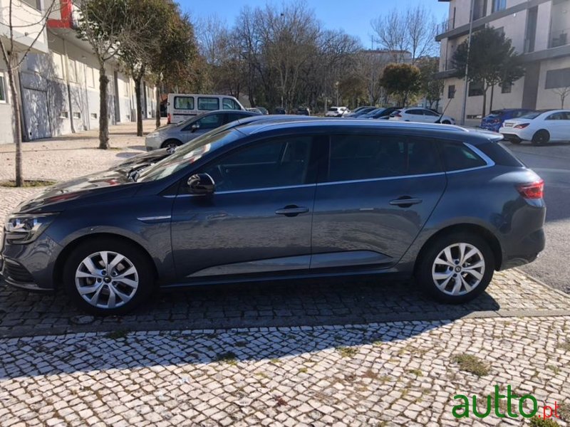 2019' Renault Megane Sport Tourer photo #3