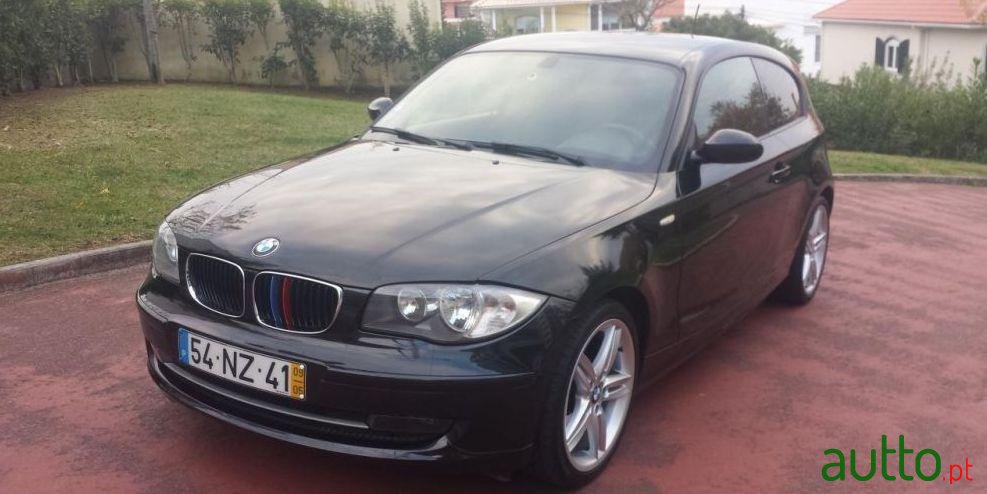2009' BMW 118 D photo #2