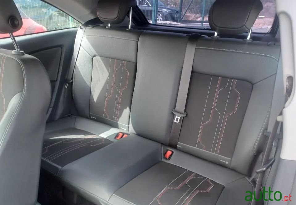 2012' Opel Corsa photo #6