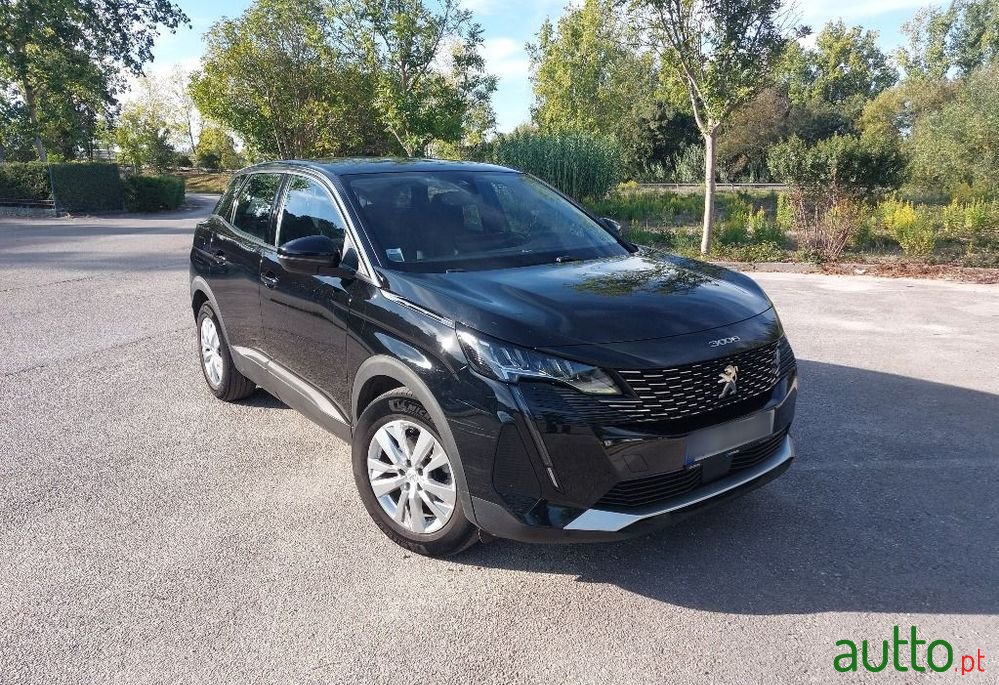 2022' Peugeot 3008 photo #2
