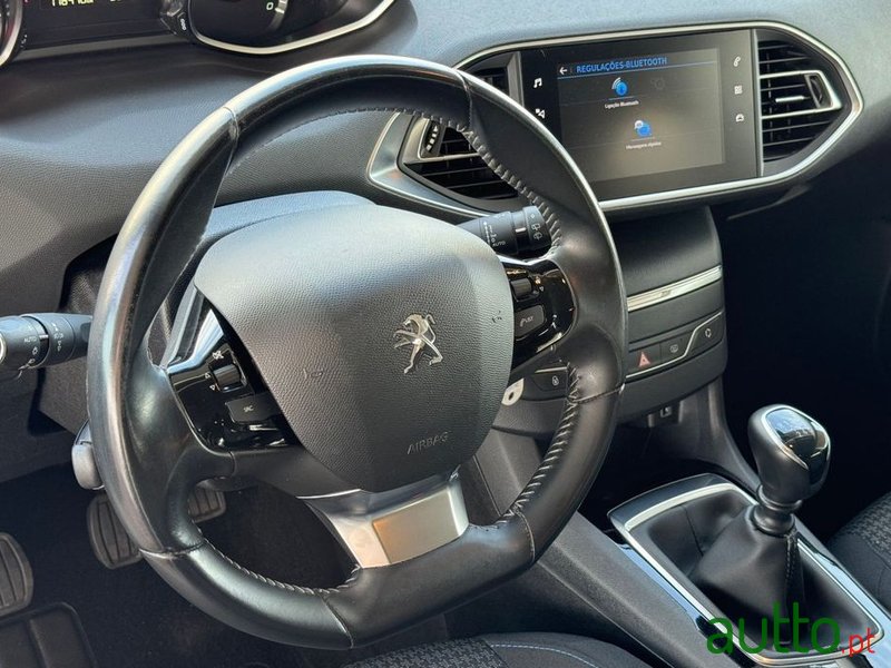 2020' Peugeot 308 Sw photo #5