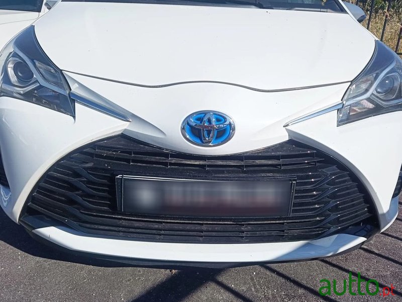 2019' Toyota Yaris photo #4