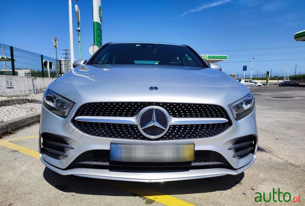 2020' Mercedes-Benz A 180 photo #1