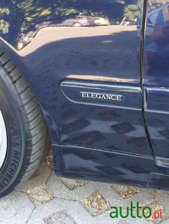 2002' Mercedes-Benz Clk-230 photo #2