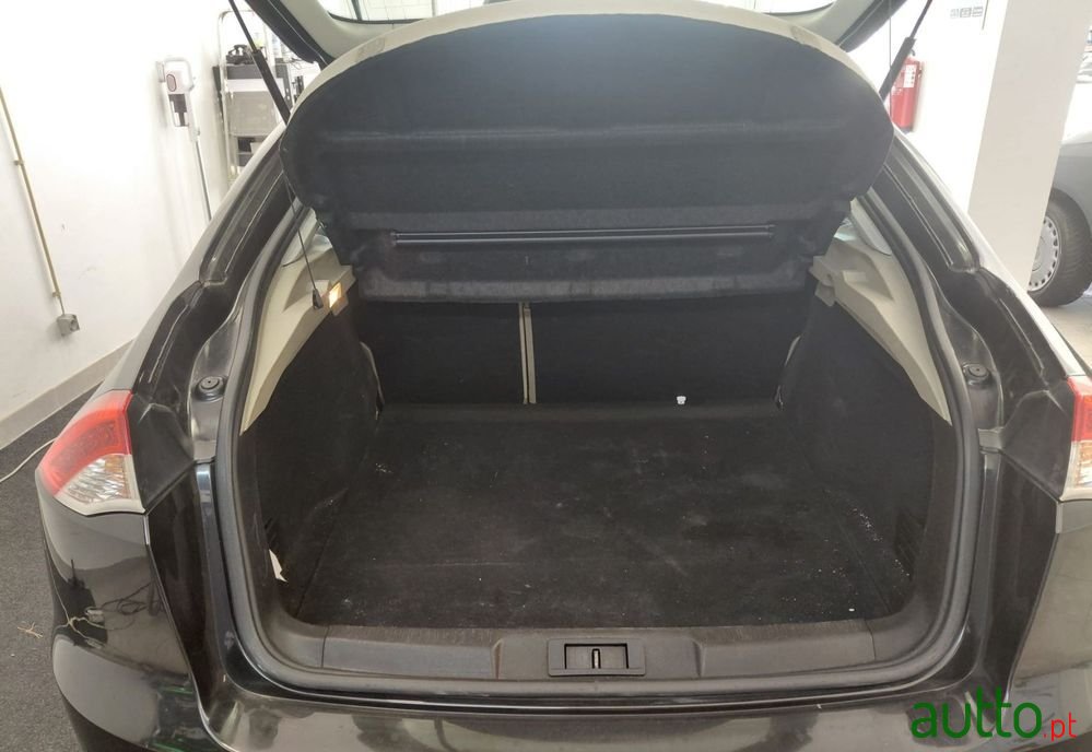 2007' Renault Laguna 2.0 Dci Dynamique photo #4