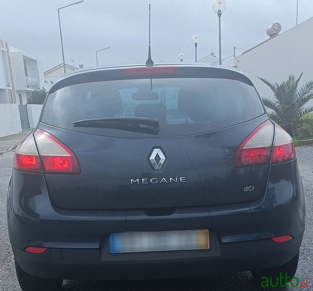 2010' Renault Megane photo #5