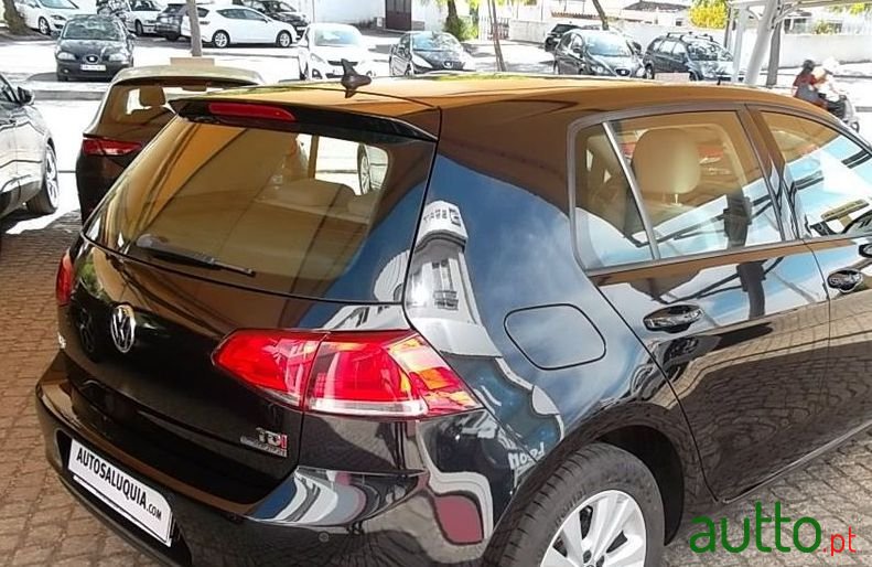 2016' Volkswagen Golf photo #4