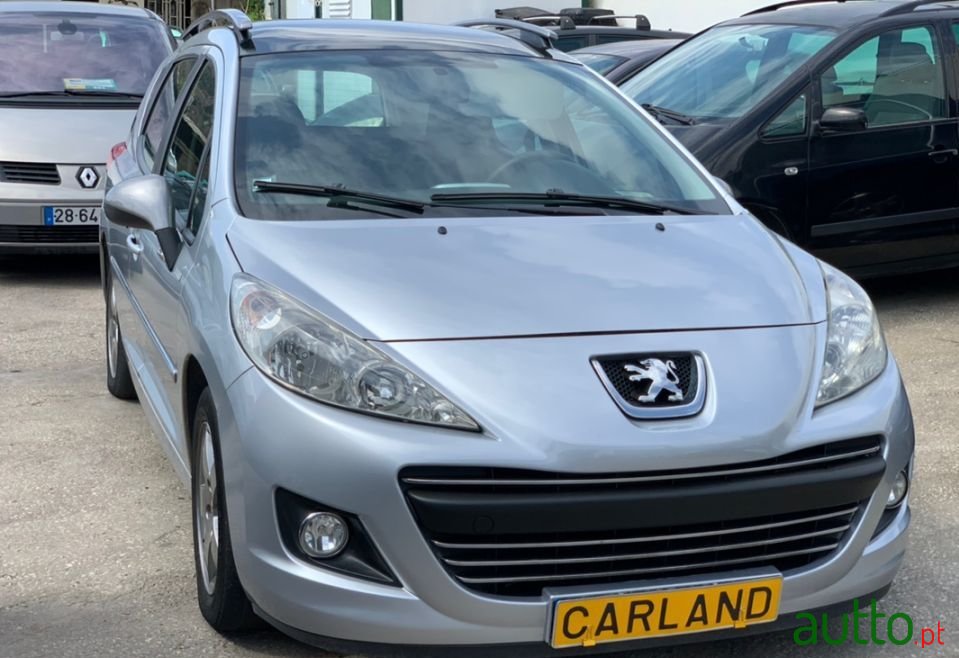 2010' Peugeot 207 Sw photo #2