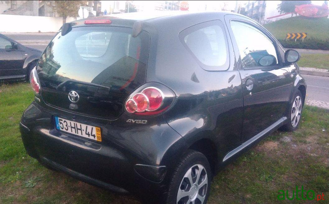 2009' Toyota Aygo 1.0 + A/C photo #2