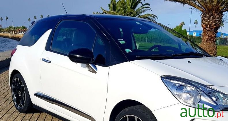 2011' DS Automobiles Ds3 photo #1