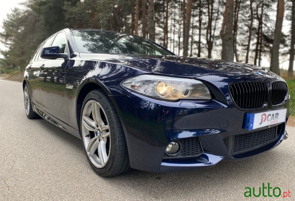 2013' BMW 525 photo #3