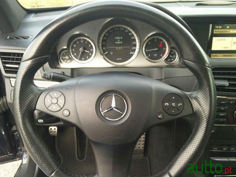 2011' Mercedes-Benz E-250 Nacional photo #2