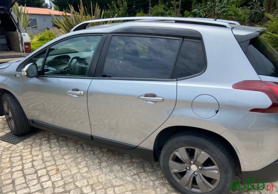 2018' Peugeot 2008 photo #4