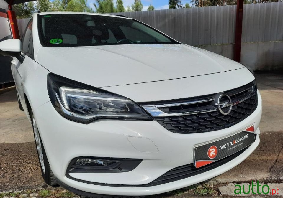 2016' Opel Astra Sports Tourer photo #4