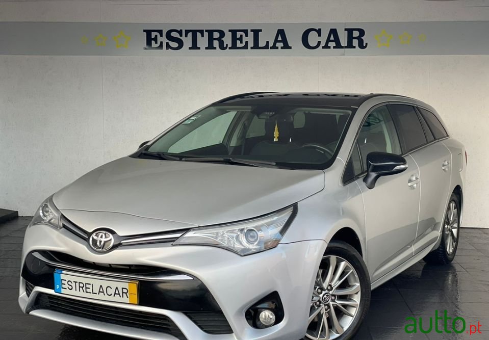 2016' Toyota Avensis photo #1