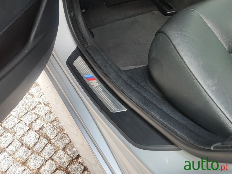2012' BMW Série 5 D Pack M Auto photo #4