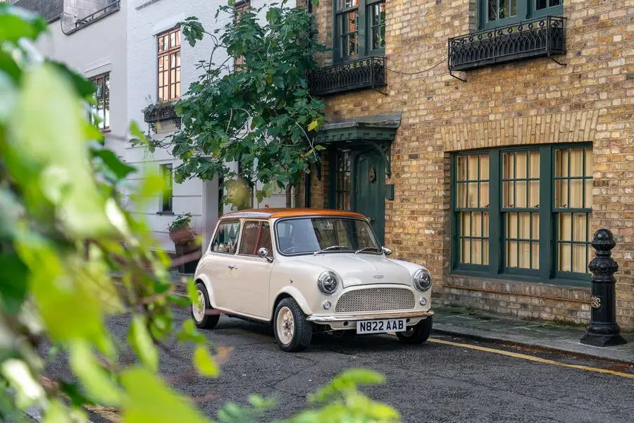 David Brown Mini eMastered: the ultimate city car?