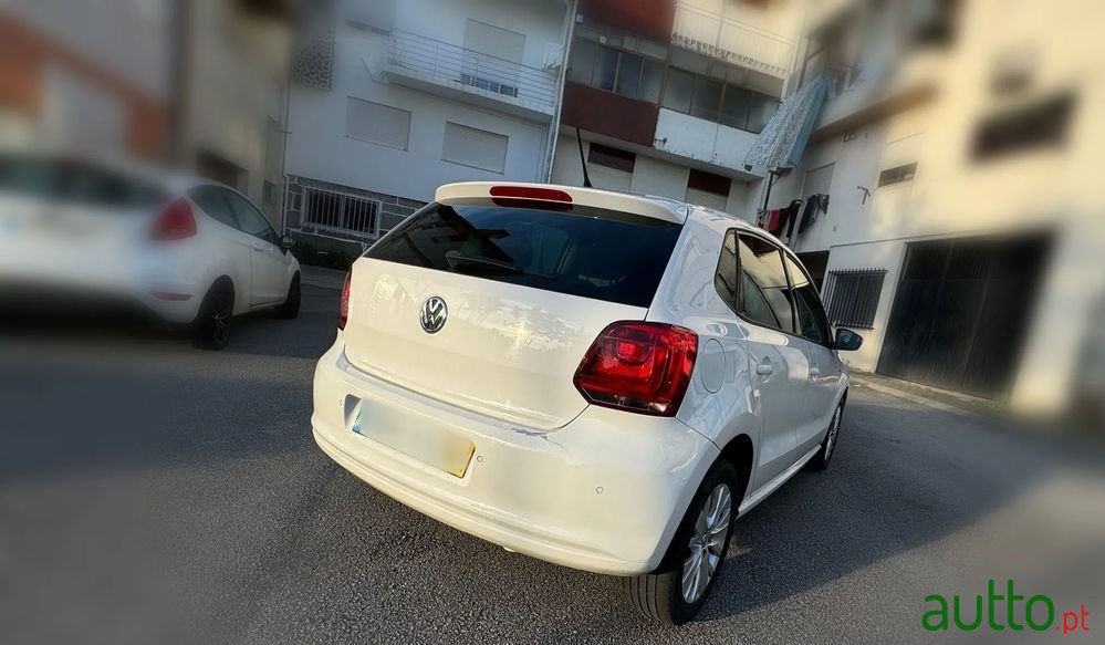 2013' Volkswagen Polo 1.2 Tdi Life photo #3