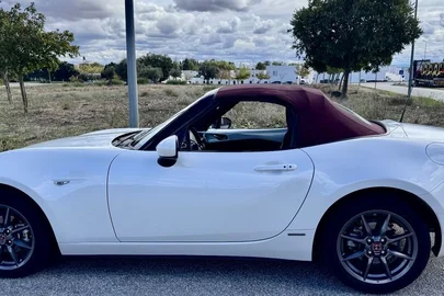 2021' Mazda MX-5