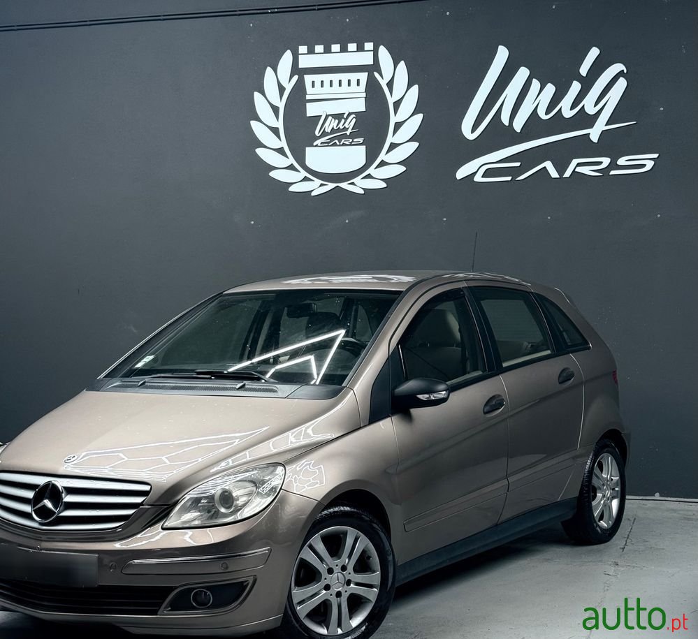 2009' Mercedes-Benz Classe B Autotronic photo #2