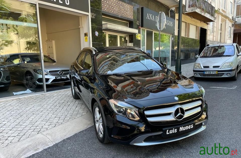 2015' Mercedes-Benz Gla 180 photo #5