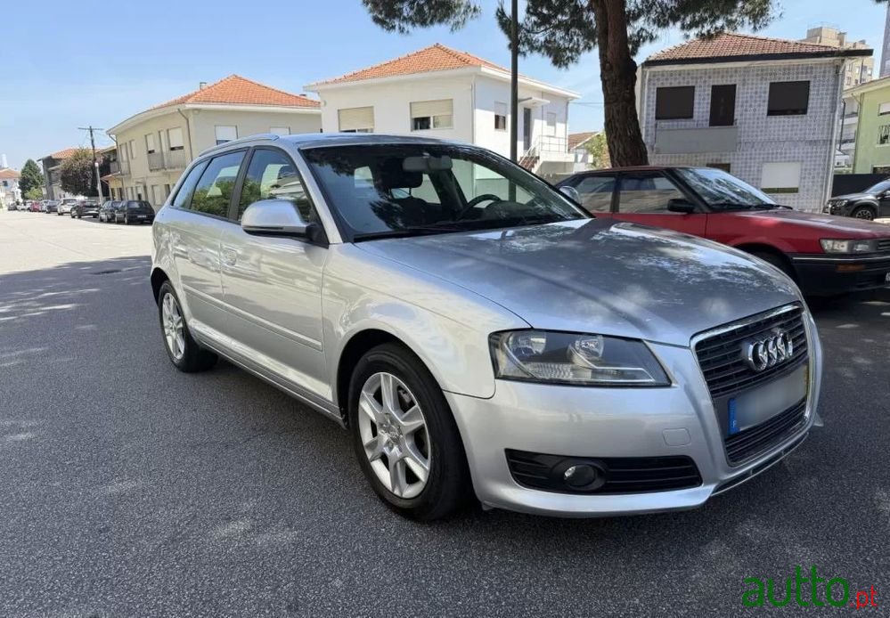 2009' Audi A4 2.0 Tdi Advance photo #2