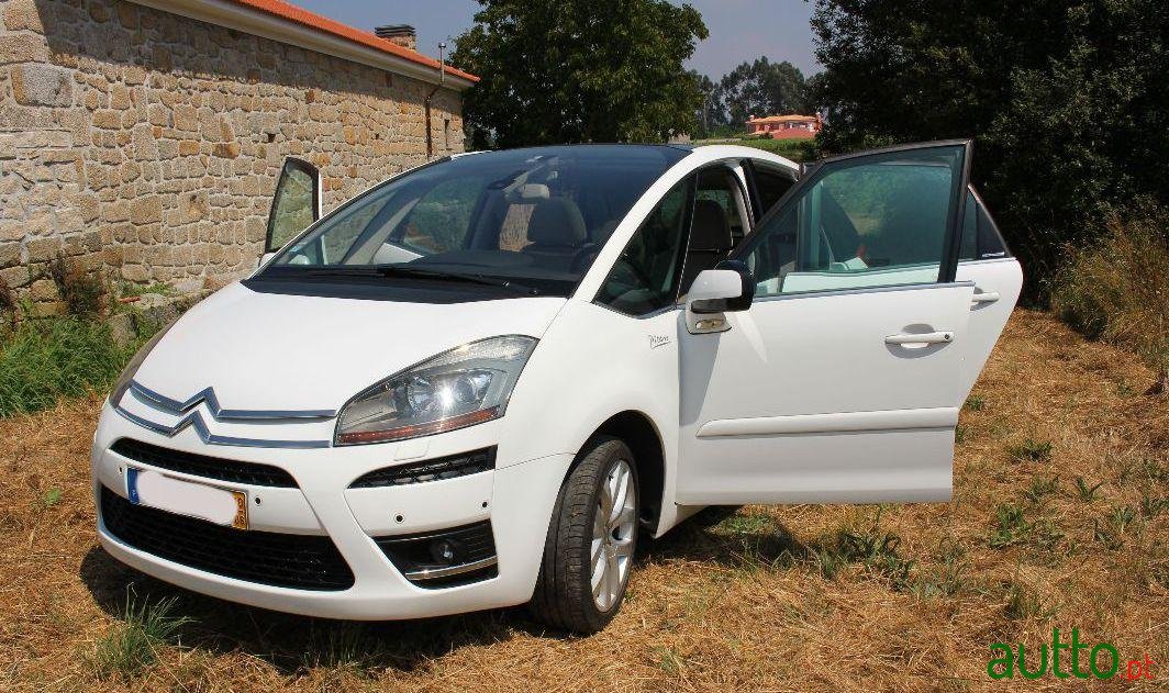 2010' Citroen C4 Picasso Exclusive photo #1