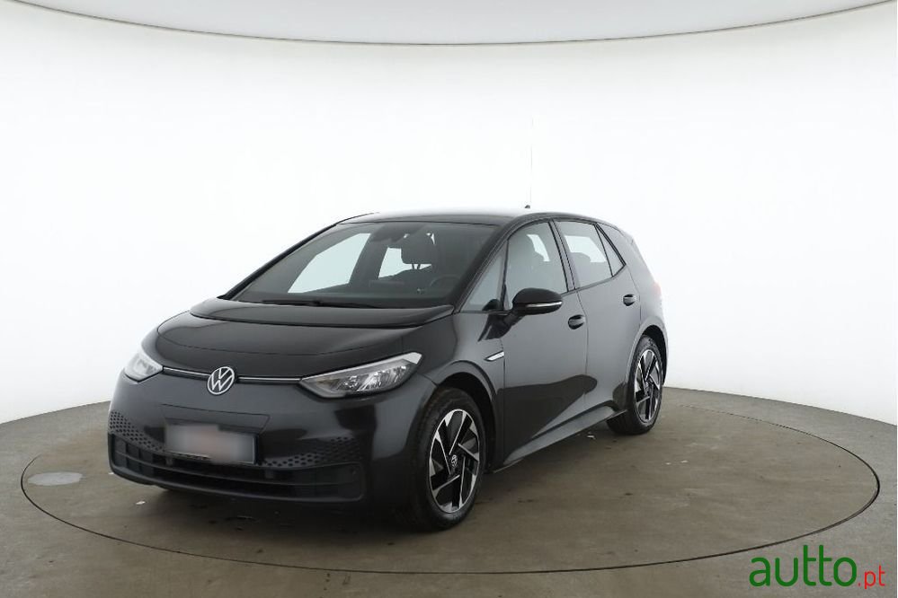 2023' Volkswagen ID.3 Pro Elegance photo #2