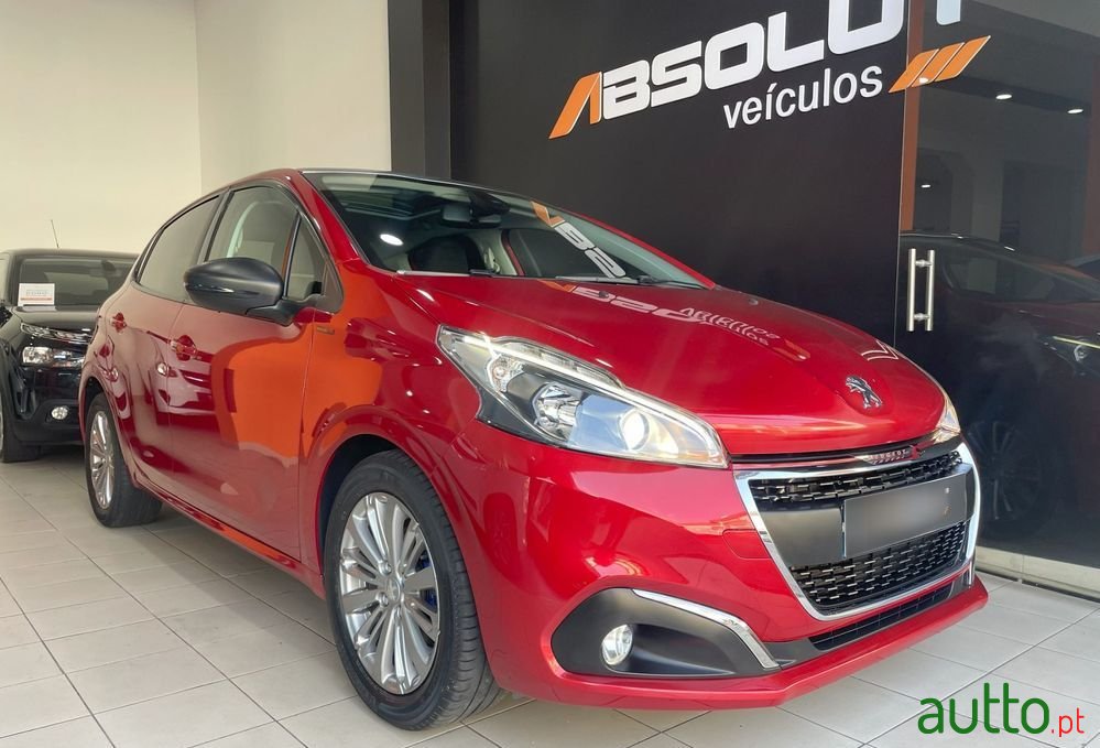 2018' Peugeot 208 photo #1