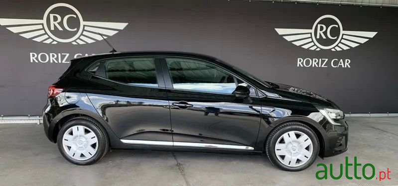2020' Renault Clio 1.5 Blue Dci Zen photo #3
