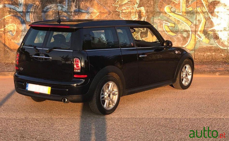2011' MINI Clubman photo #2
