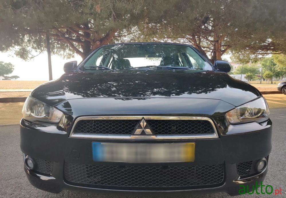 2012' Mitsubishi Lancer photo #3