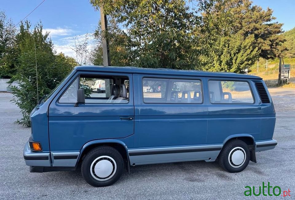 1988' Volkswagen Caravelle photo #4