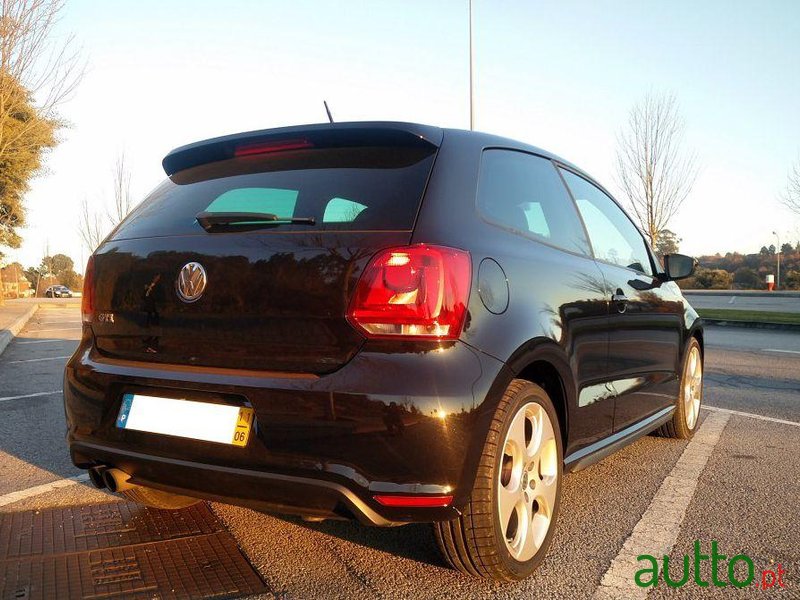 2011' Volkswagen Polo 1.4 Tsi Gti Dsg photo #2