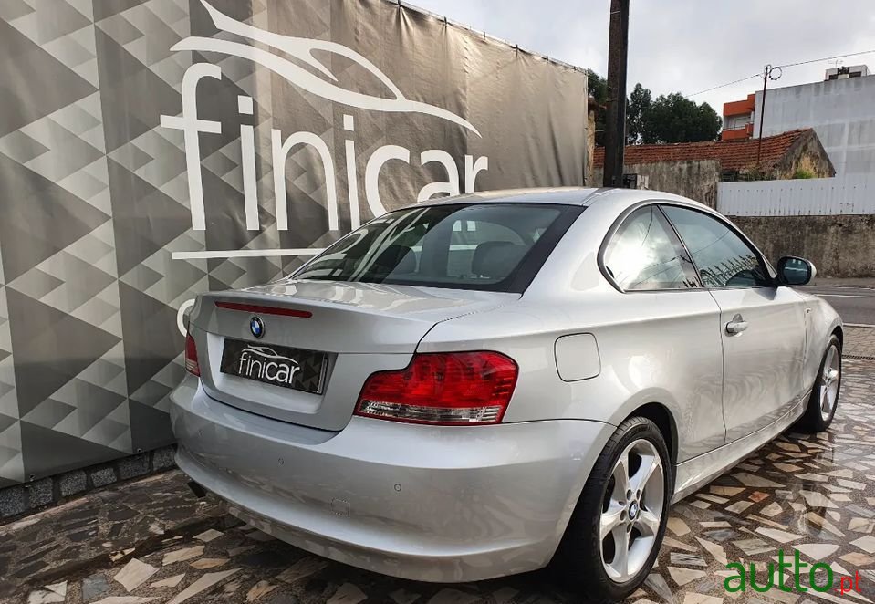 2010' BMW 118 photo #6