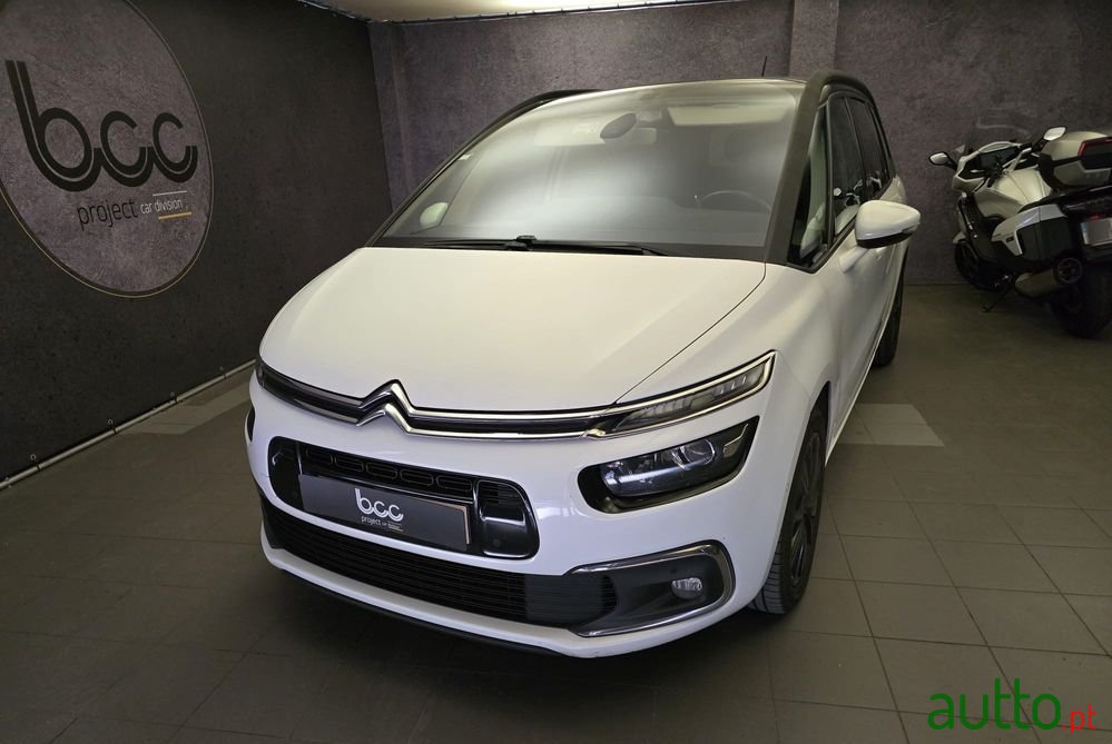 2018' Citroen C4 Grand Picasso photo #2