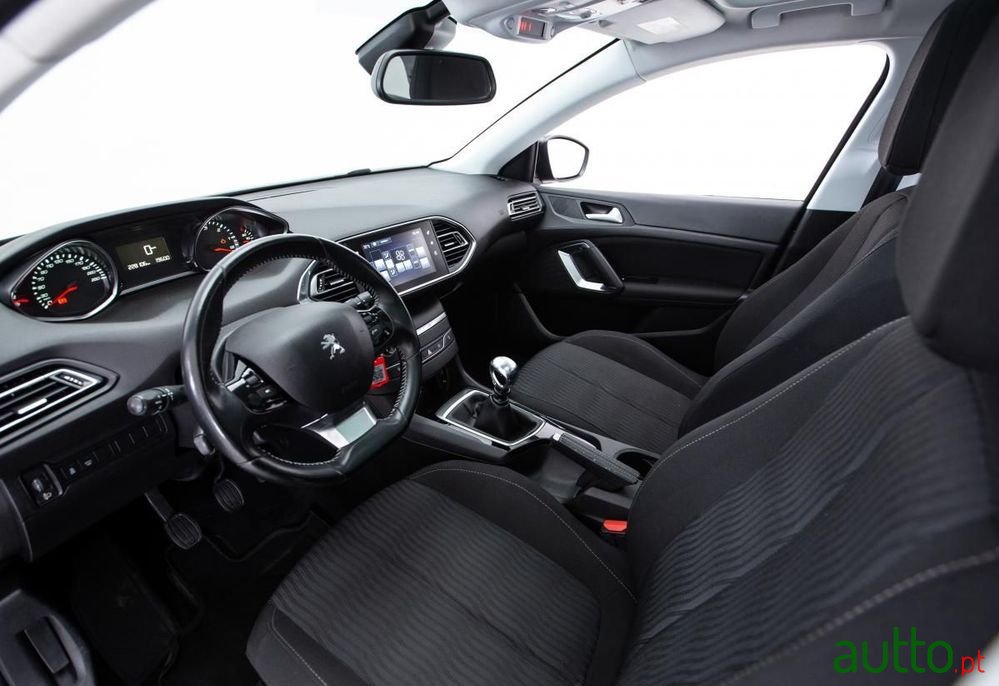 2016' Peugeot 308 Sw photo #6